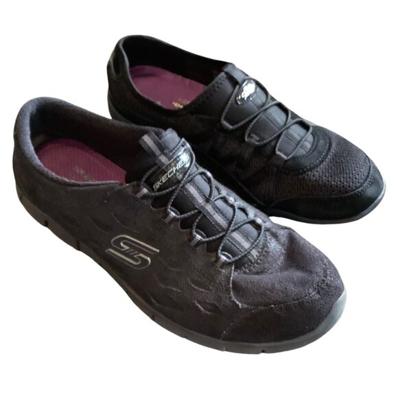 Skechers Breathe Easy Black Slip-On Shoes Memory Foam Wide Women Size 7 22463 - Picture 1 of 8
